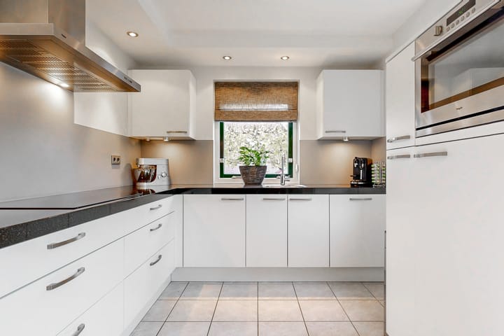 Foto 12 van Hof van Waarder 10