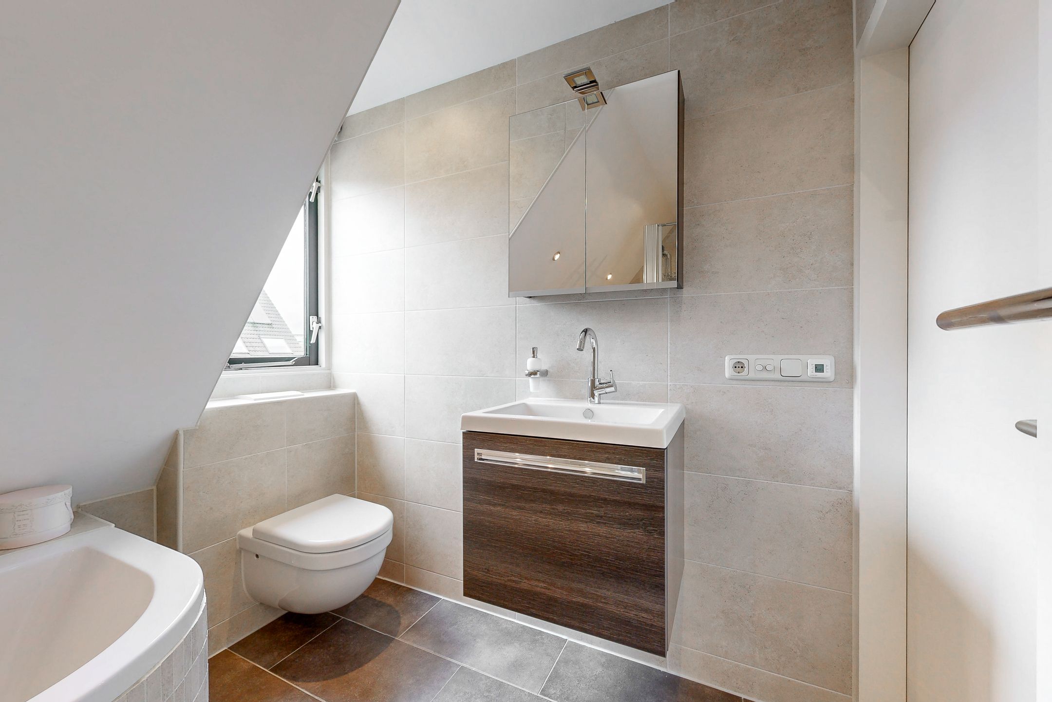 Foto 18 van Hof van Waarder 10