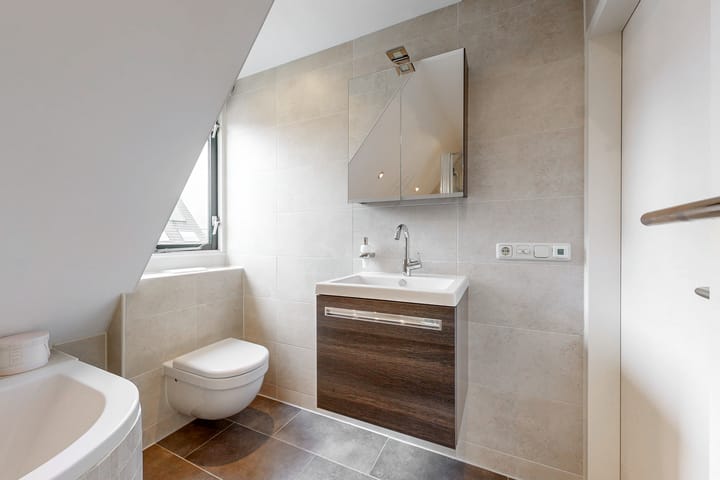 Foto 18 van Hof van Waarder 10