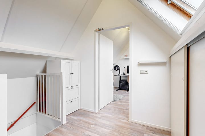 Foto 23 van Hof van Waarder 10