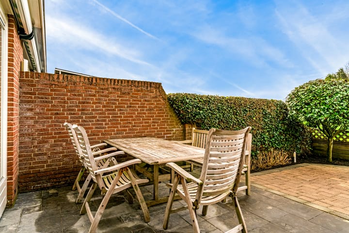 Foto 28 van Hof van Waarder 10