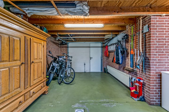 Foto 32 van Hof van Waarder 10