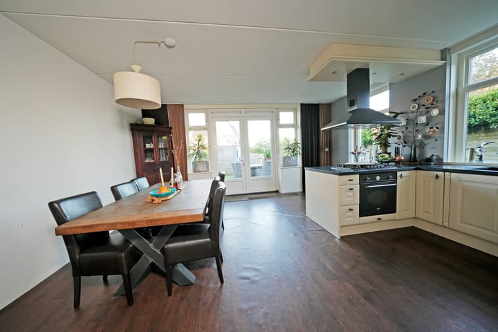 Foto 3 van Distelvlinder 1