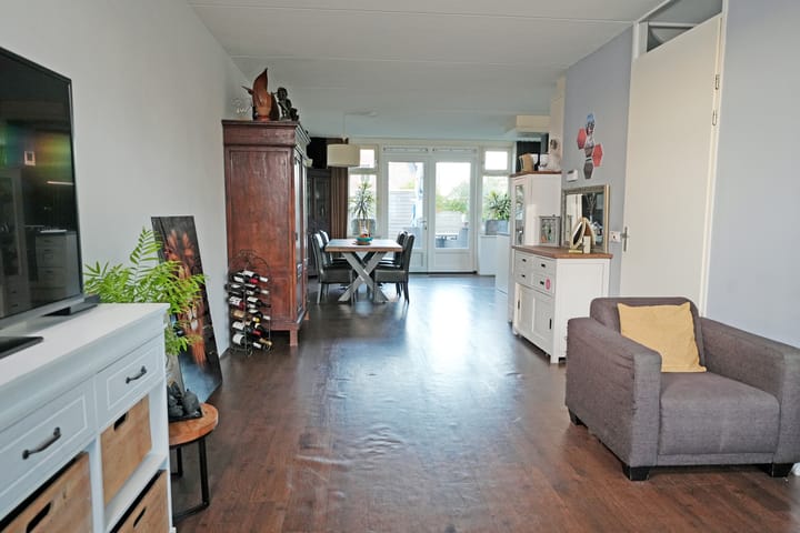 Foto 11 van Distelvlinder 1