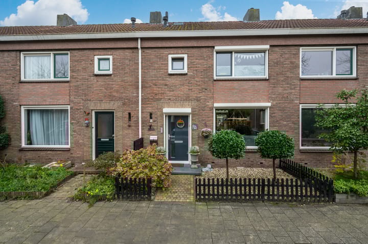 Foto 2 van Debussylaan 8