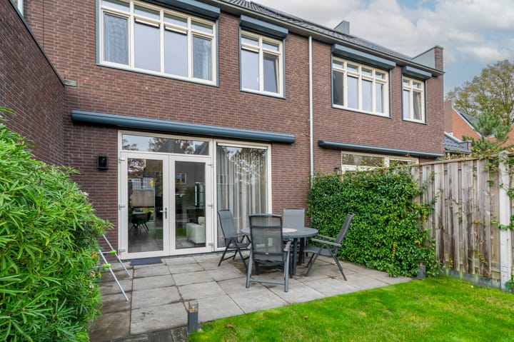 Foto 19 van Mettenstraat 3