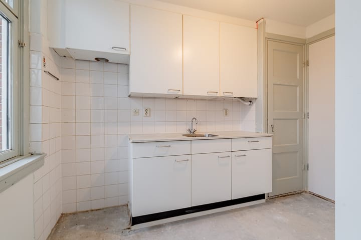 Foto 12 van Robert Scottstraat 24-2