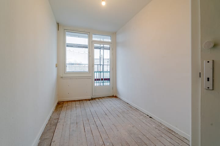 Foto 16 van Robert Scottstraat 24-2