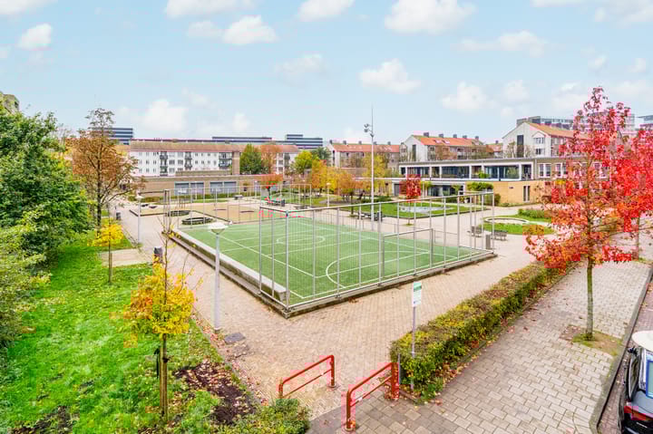 Foto 29 van Robert Scottstraat 24-2