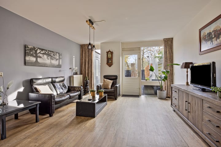 Foto 12 van Van Zuijlenstraat 13