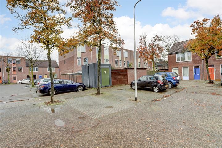 View photo 23 of Scholeksterstraat 39