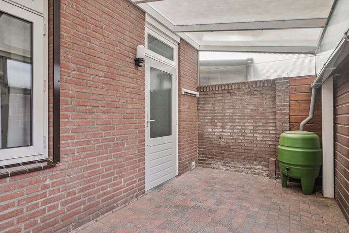 View photo 34 of Stoktstraat 22