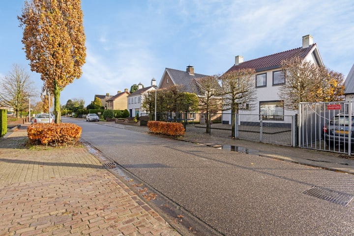 Bekijk foto 3 van Bremstraat 115