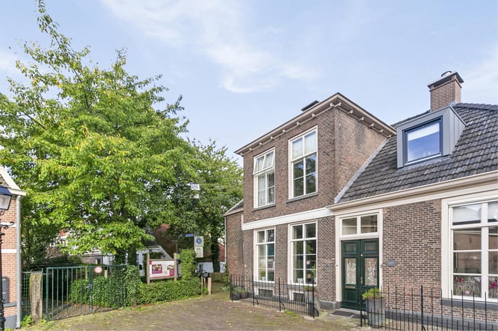 Foto 2 van Kerkplein 6