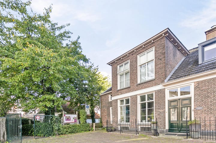 Foto 10 van Kerkplein 6