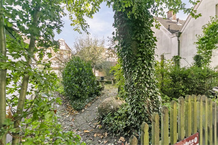 Foto 47 van Kerkplein 6