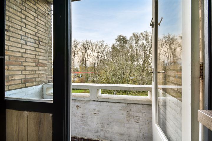 Bekijk foto 14 van Corantijnstraat 52