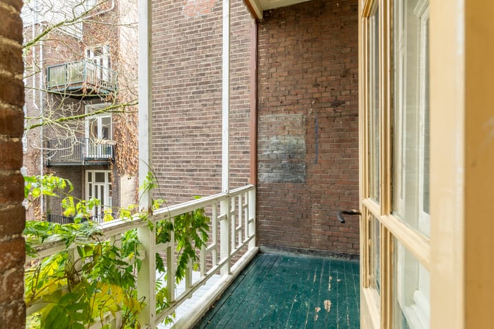 Foto 7 van Roelof Hartplein 17-1