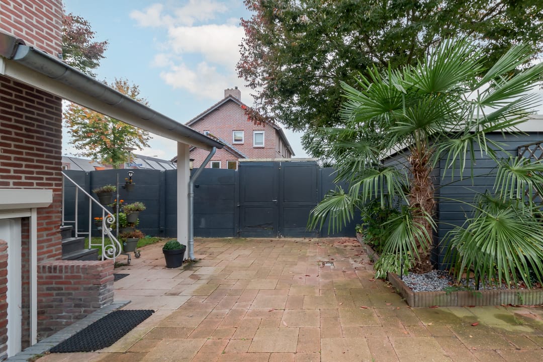 Photo 32 of Bredeweg 350