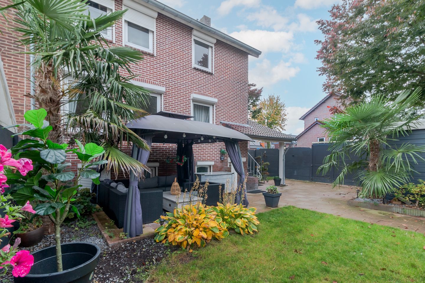 Photo 34 of Bredeweg 350