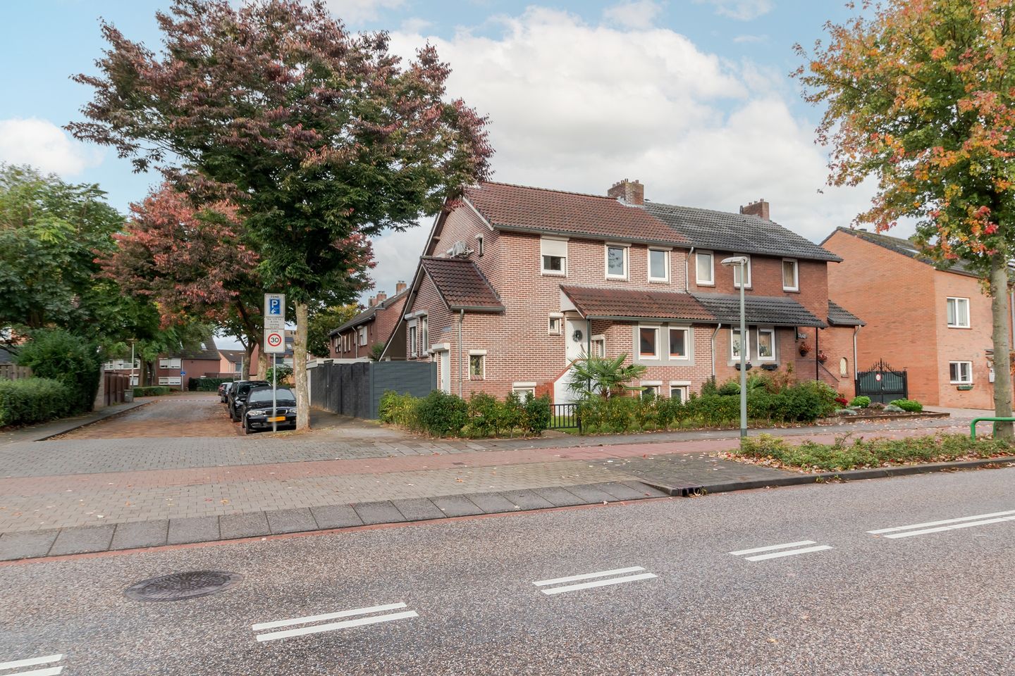 Photo 40 of Bredeweg 350