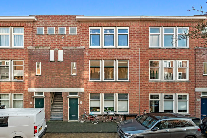 View photo 1 of Rhododendronstraat 68