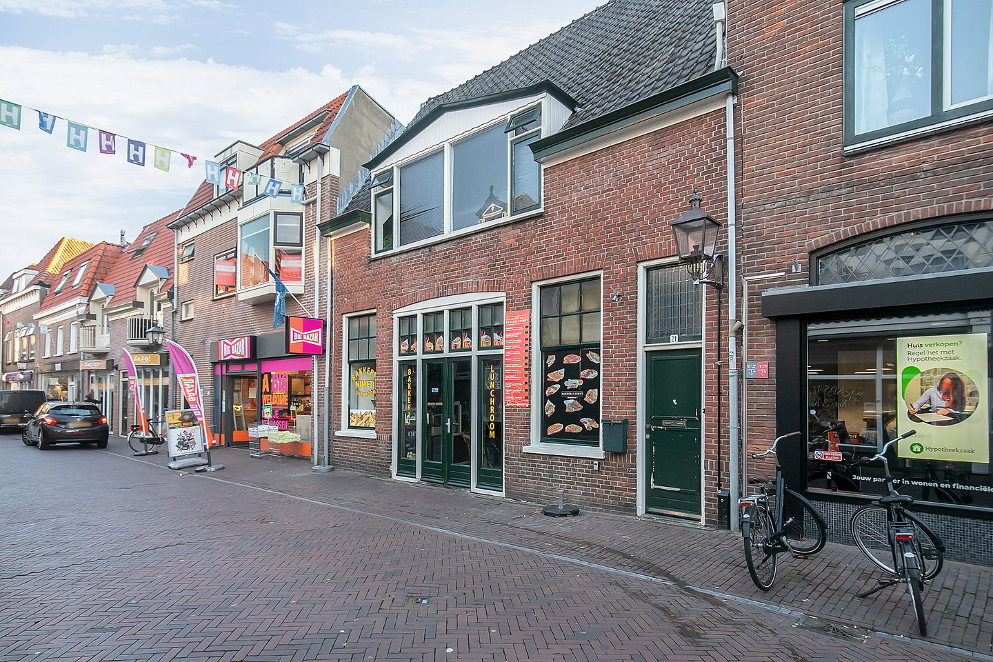 Bekijk foto 2 van Luttekepoortstraat 19-21