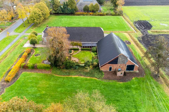 Photo 7 of Zuidzijde 32