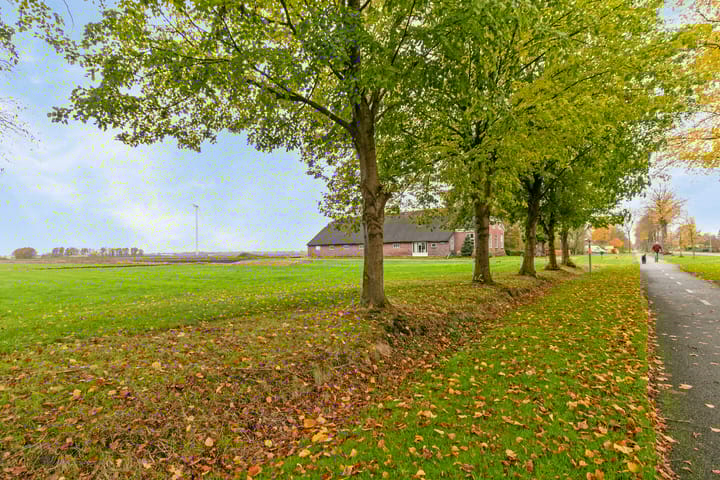 Photo 9 of Zuidzijde 32