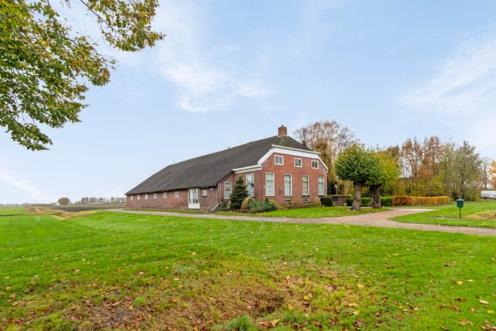 Photo 10 of Zuidzijde 32