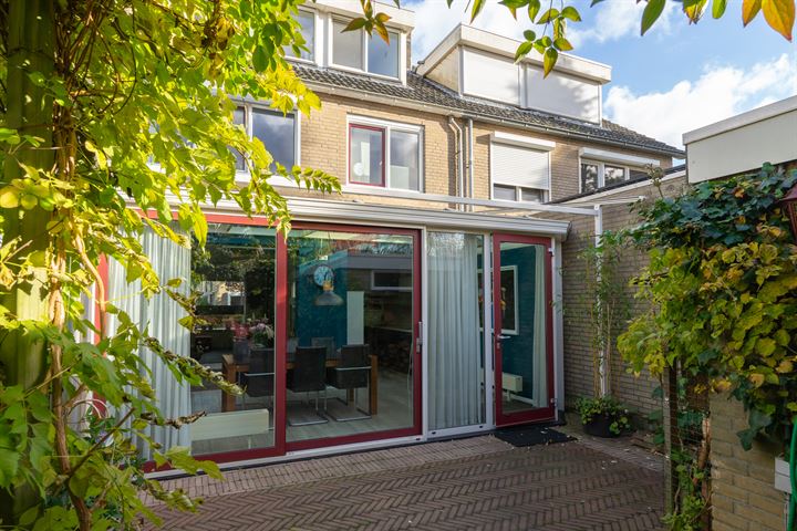 View photo 2 of Dr Schaepmanstraat 3