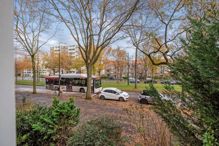 Photo 2 of Burgemeester Elsenlaan 56