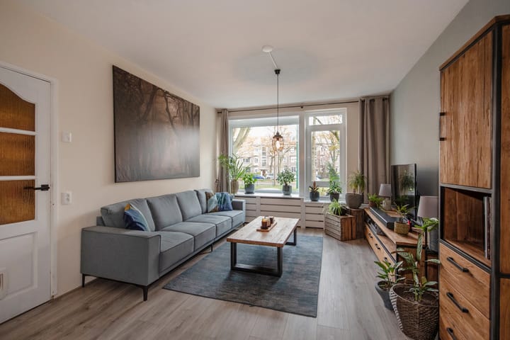 Photo 4 of Burgemeester Elsenlaan 56