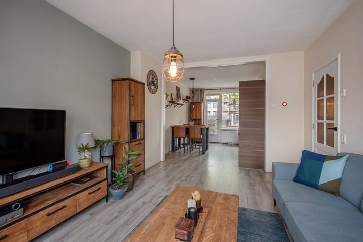 Photo 7 of Burgemeester Elsenlaan 56