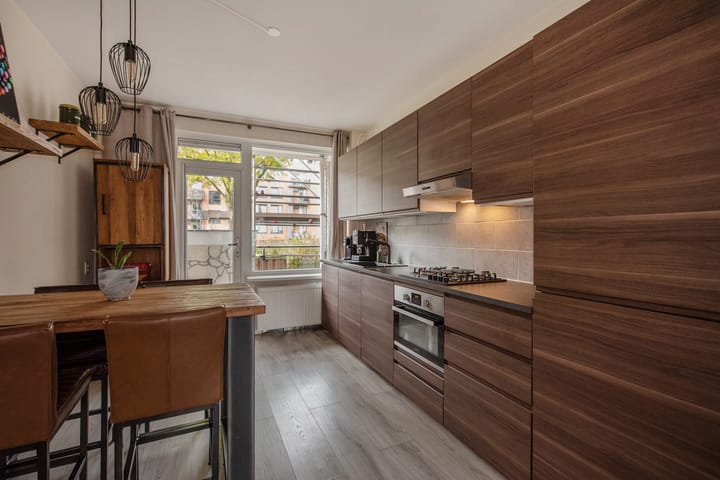 Photo 9 of Burgemeester Elsenlaan 56