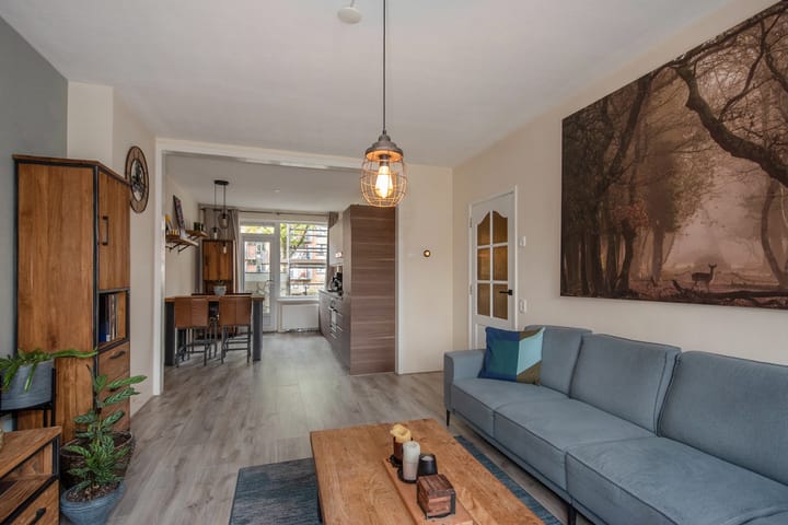 Photo 6 of Burgemeester Elsenlaan 56