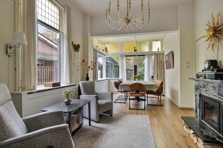 Foto 3 van Burg. Tutein Noltheniuslaan 25