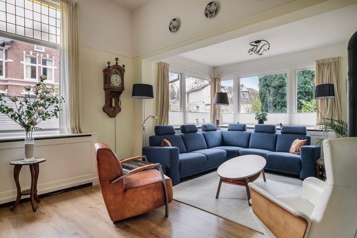 Foto 9 van Burg. Tutein Noltheniuslaan 25