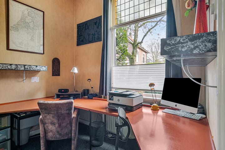 Foto 12 van Burg. Tutein Noltheniuslaan 25