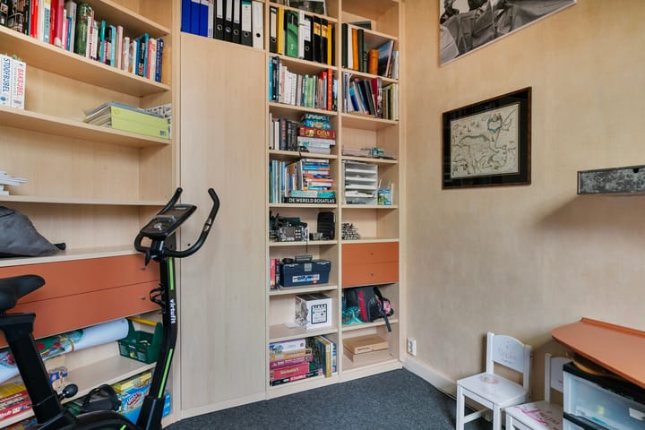 Foto 13 van Burg. Tutein Noltheniuslaan 25