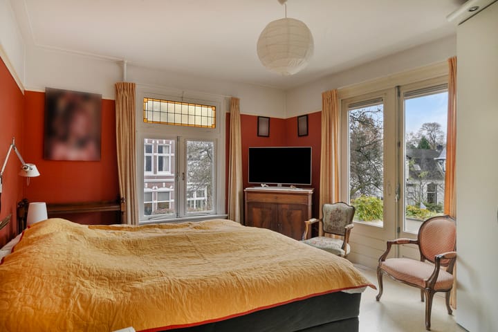 Foto 21 van Burg. Tutein Noltheniuslaan 25