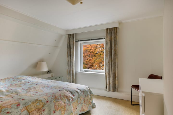 Foto 32 van Burg. Tutein Noltheniuslaan 25