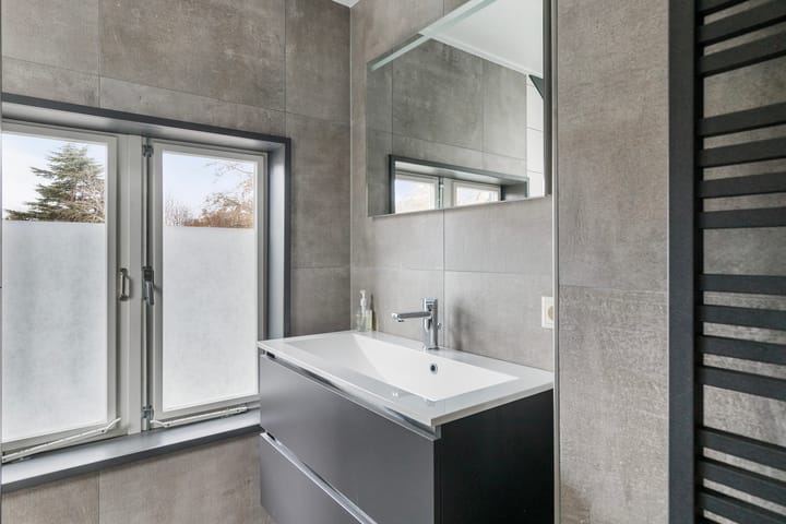 Foto 35 van Burg. Tutein Noltheniuslaan 25