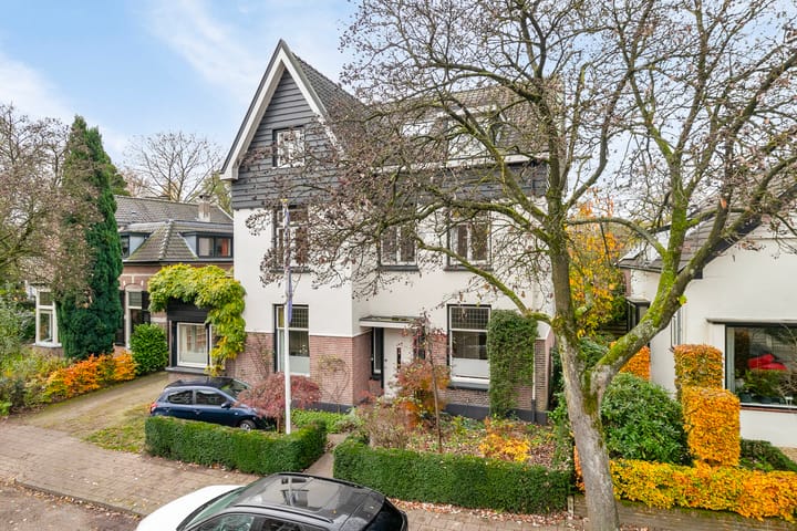 Foto 52 van Burg. Tutein Noltheniuslaan 25