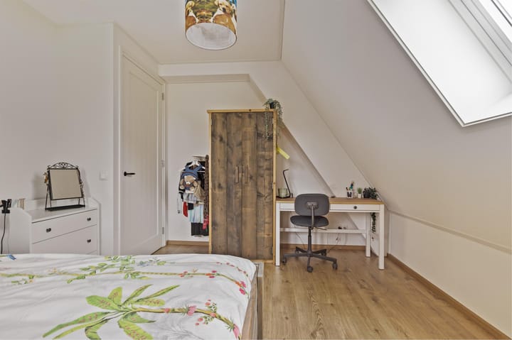 Foto 31 van Van Heeckerensweg 20-B