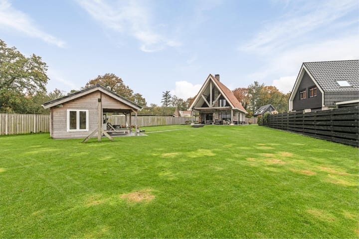 Foto 46 van Van Heeckerensweg 20-B