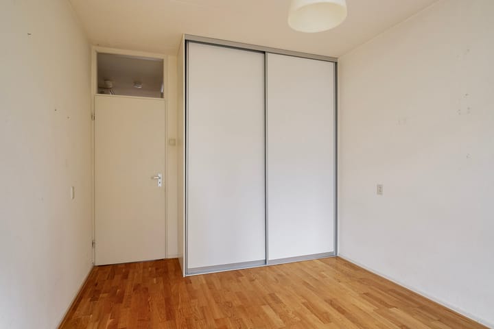 Photo 15 of Van Galenstraat 14-C