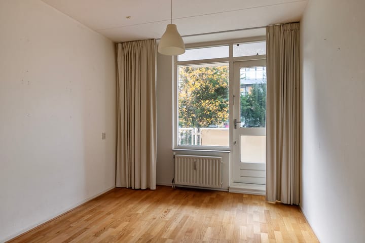 Photo 16 of Van Galenstraat 14-C