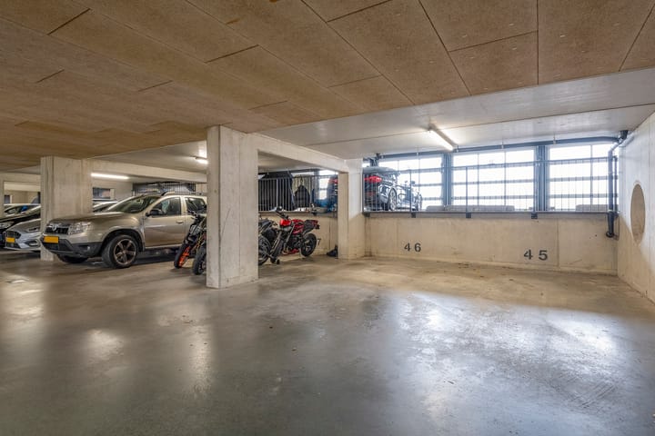 Foto 26 van Prins Bernhardlaan 142-E