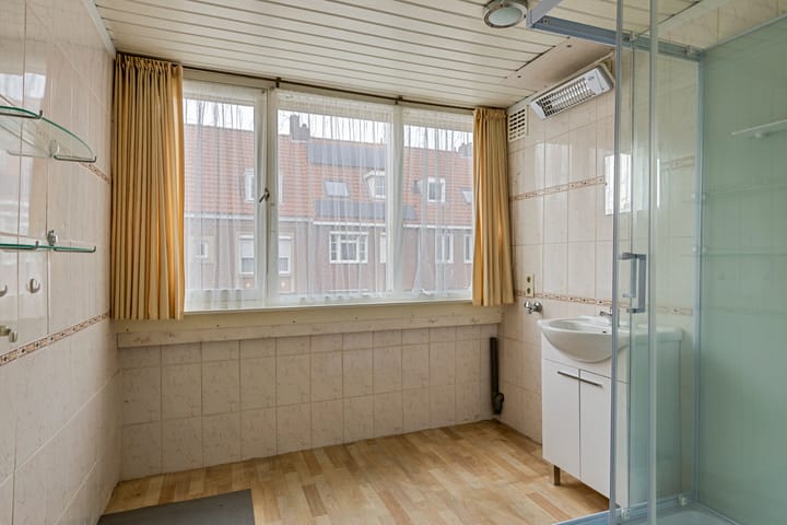 Foto 26 van Lijmbeekstraat 152